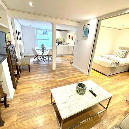 Historical Building / Cozy Basement Apt / Central CBG Dış mekan fotoğraf
