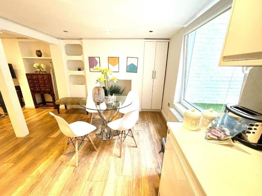 Historical Building / Cozy Basement Apt / Central CBG Dış mekan fotoğraf