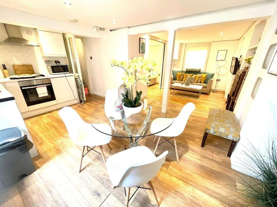 Historical Building / Cozy Basement Apt / Central CBG Dış mekan fotoğraf