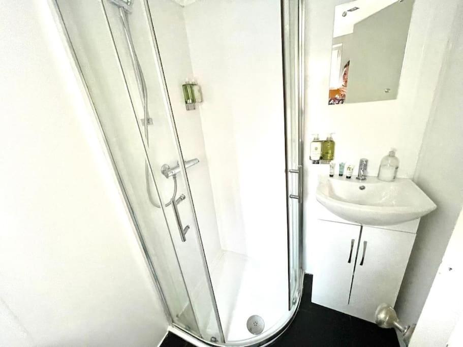 Historical Building / Cozy Basement Apt / Central CBG Dış mekan fotoğraf